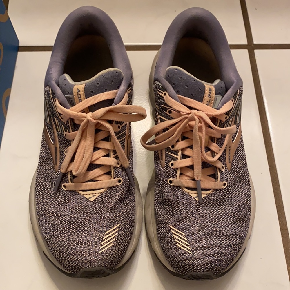 Brooks Adrenaline GTS 19